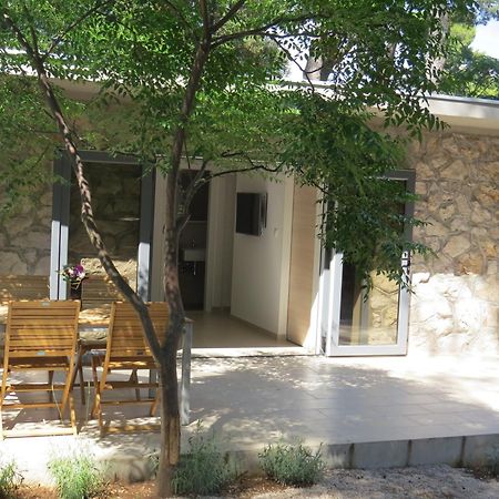ביוגראד נה מורו Camping Mia Bungalow & Mobile Home מראה חיצוני תמונה