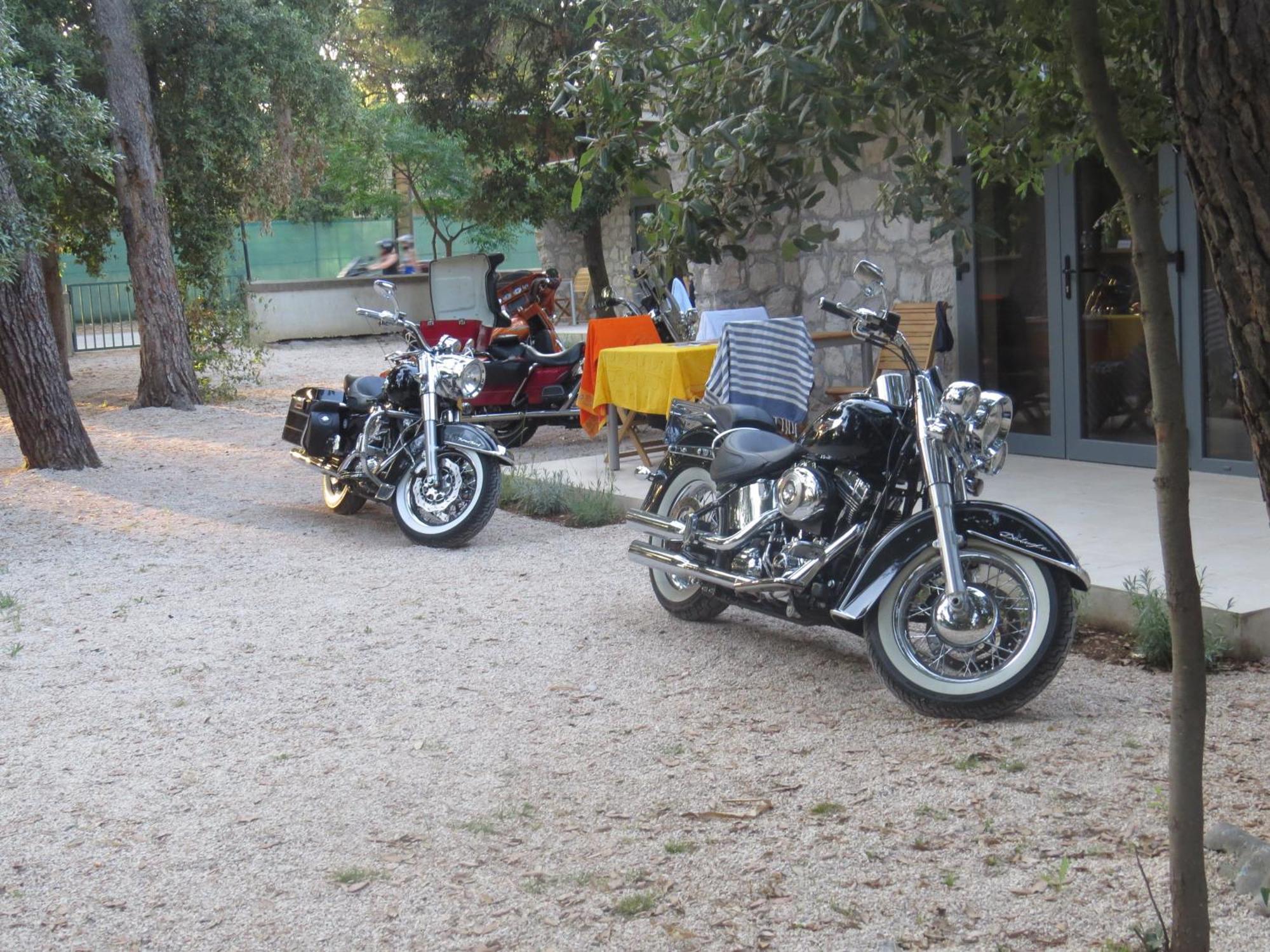 ביוגראד נה מורו Camping Mia Bungalow & Mobile Home מראה חיצוני תמונה