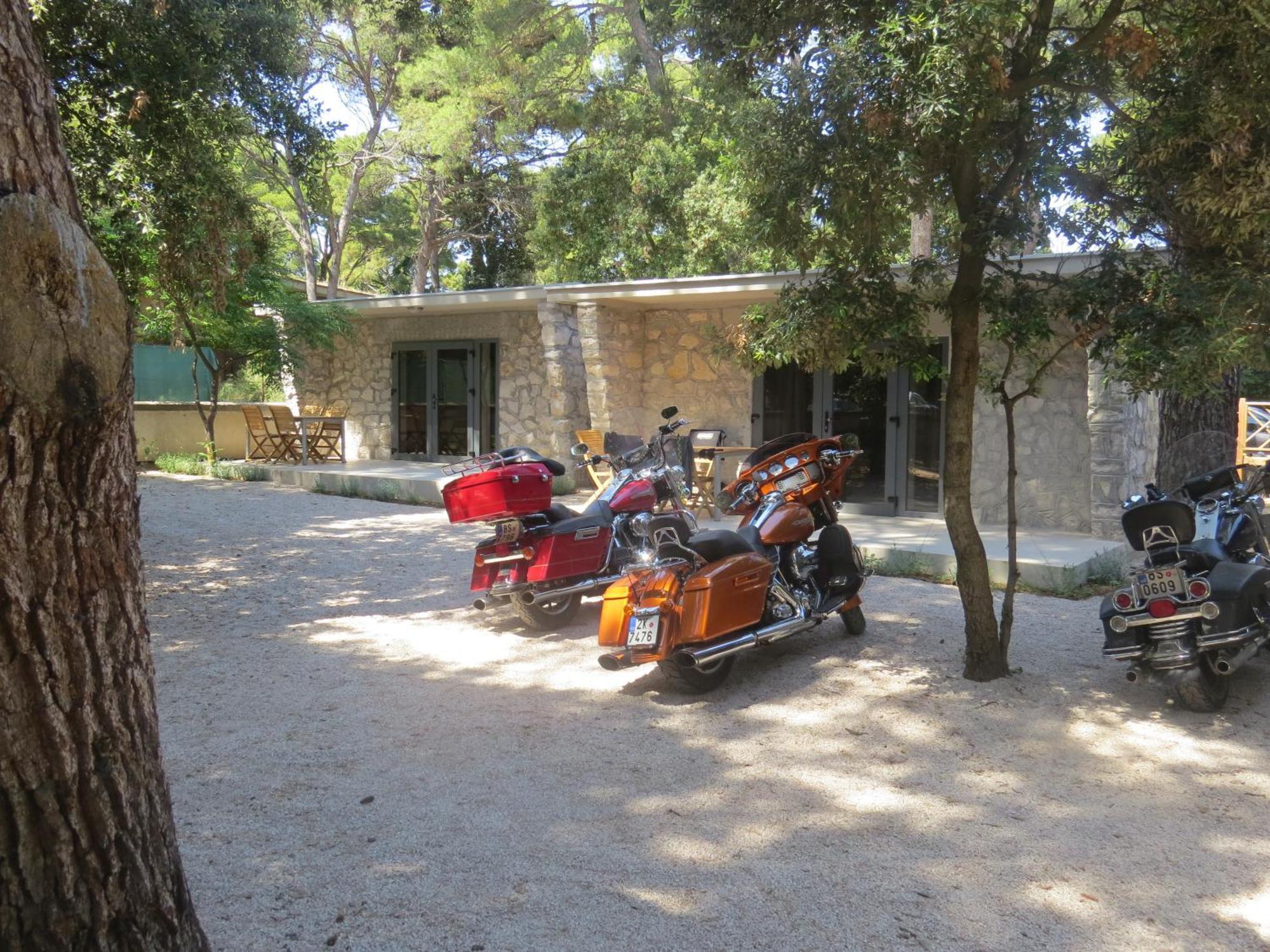 ביוגראד נה מורו Camping Mia Bungalow & Mobile Home מראה חיצוני תמונה