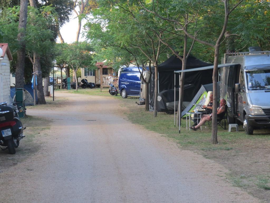 ביוגראד נה מורו Camping Mia Bungalow & Mobile Home חדר תמונה
