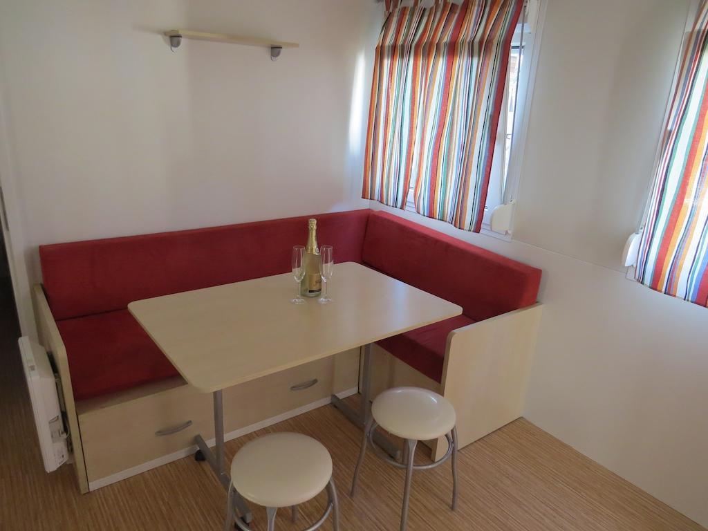 ביוגראד נה מורו Camping Mia Bungalow & Mobile Home מראה חיצוני תמונה